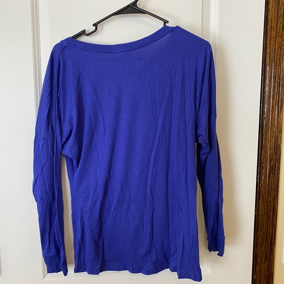 Nike long sleeve size M - Picture 3 of 3